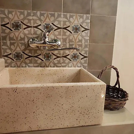 Alojamento de Acomodação e Pequeno-almoço Li Brilli 3*