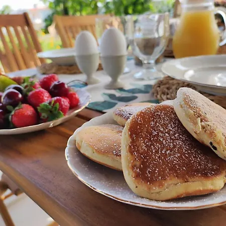 Li Brilli Bed & Breakfast Felline