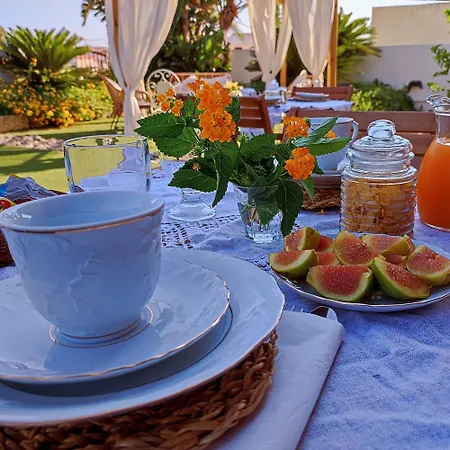 Li Brilli Bed & Breakfast Felline