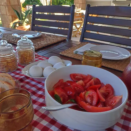 Li Brilli Bed & Breakfast Felline